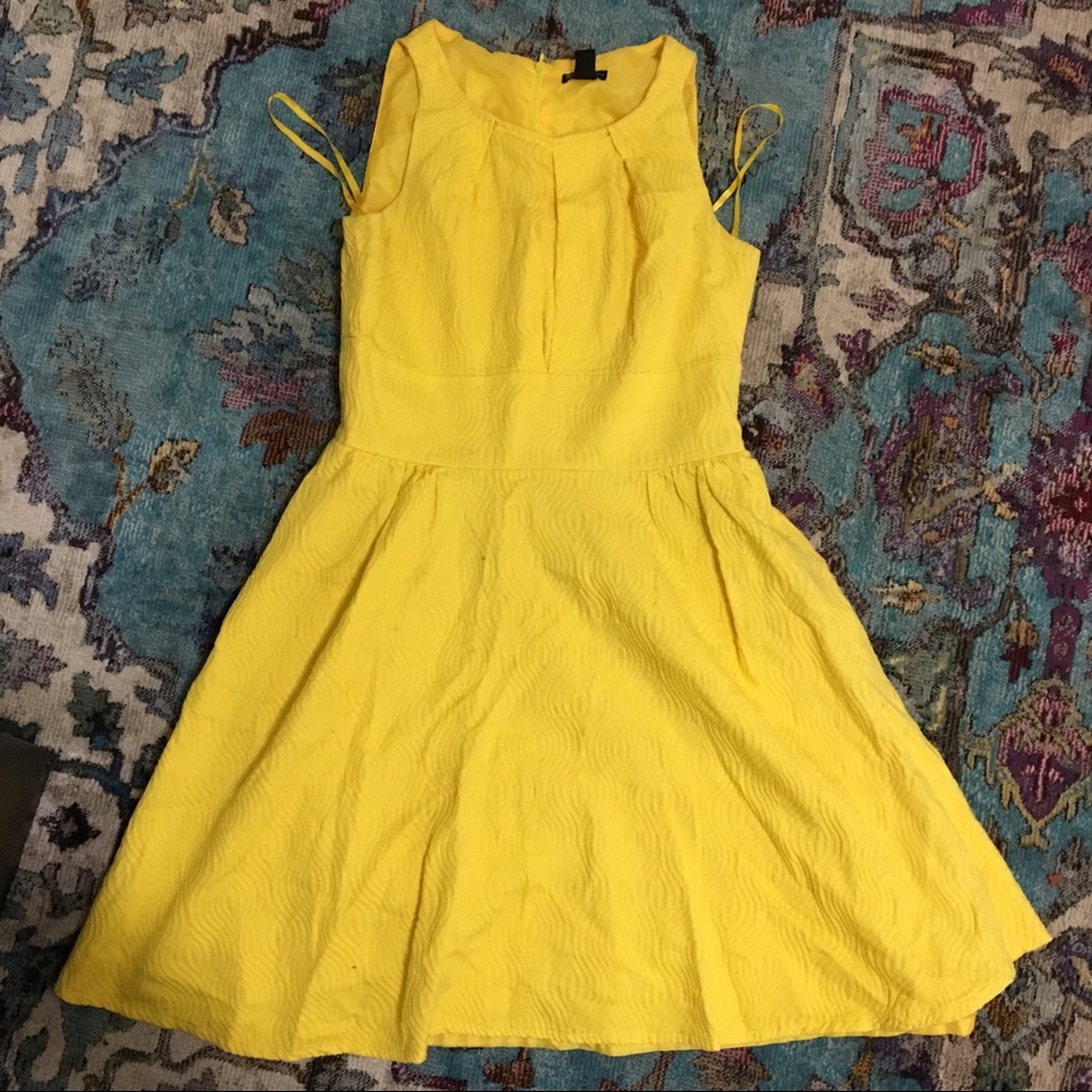 Gorgeous yellow dress
